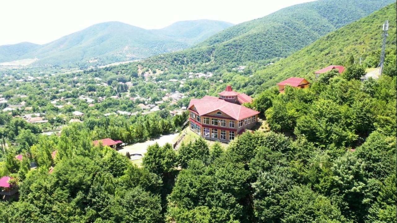 Kungut Hotel & Restaurant Şǝki Exterior foto